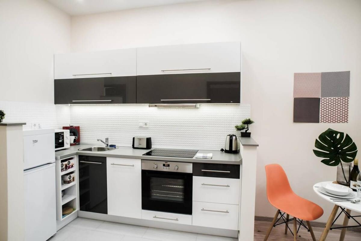 New Luxury Apartment In The Center With A/C Budapest Ngoại thất bức ảnh