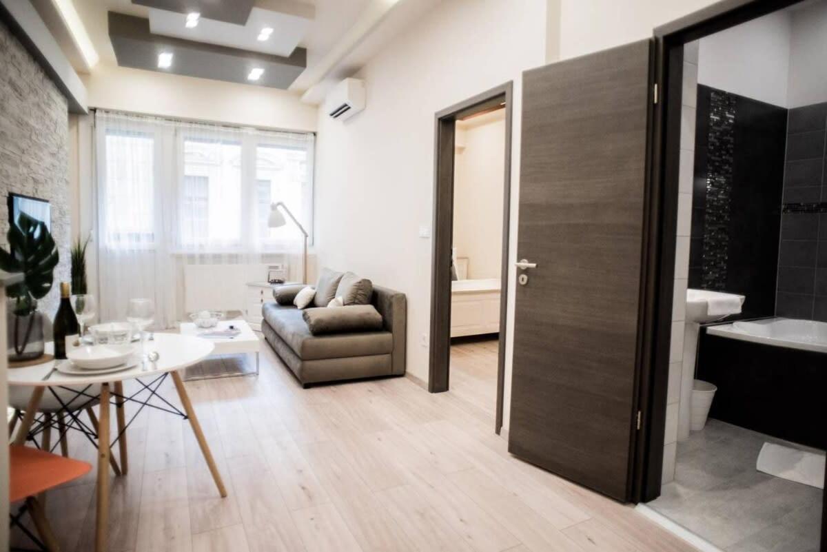 New Luxury Apartment In The Center With A/C Budapest Ngoại thất bức ảnh